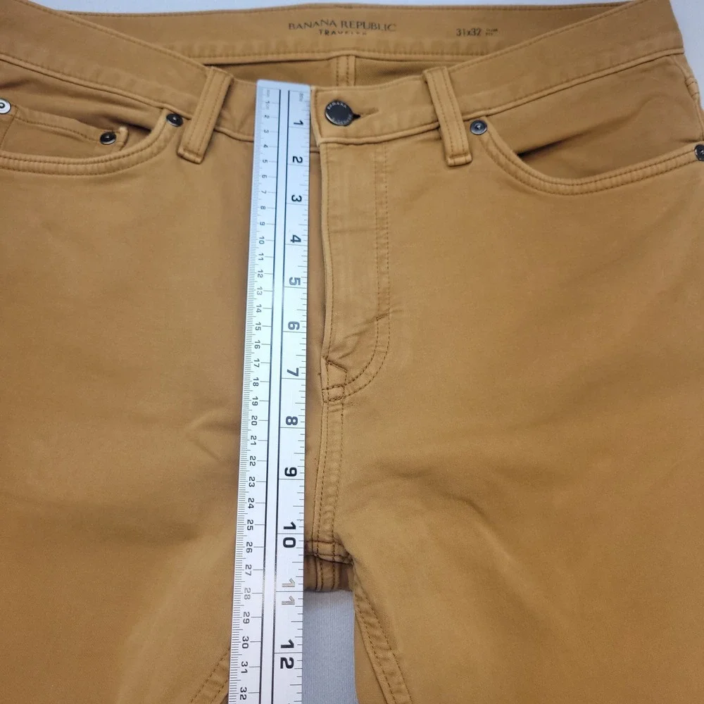 Banana Republic Traveler Pants Mens 31x32 Mustard Yellow Slim Fit Stretch Chino